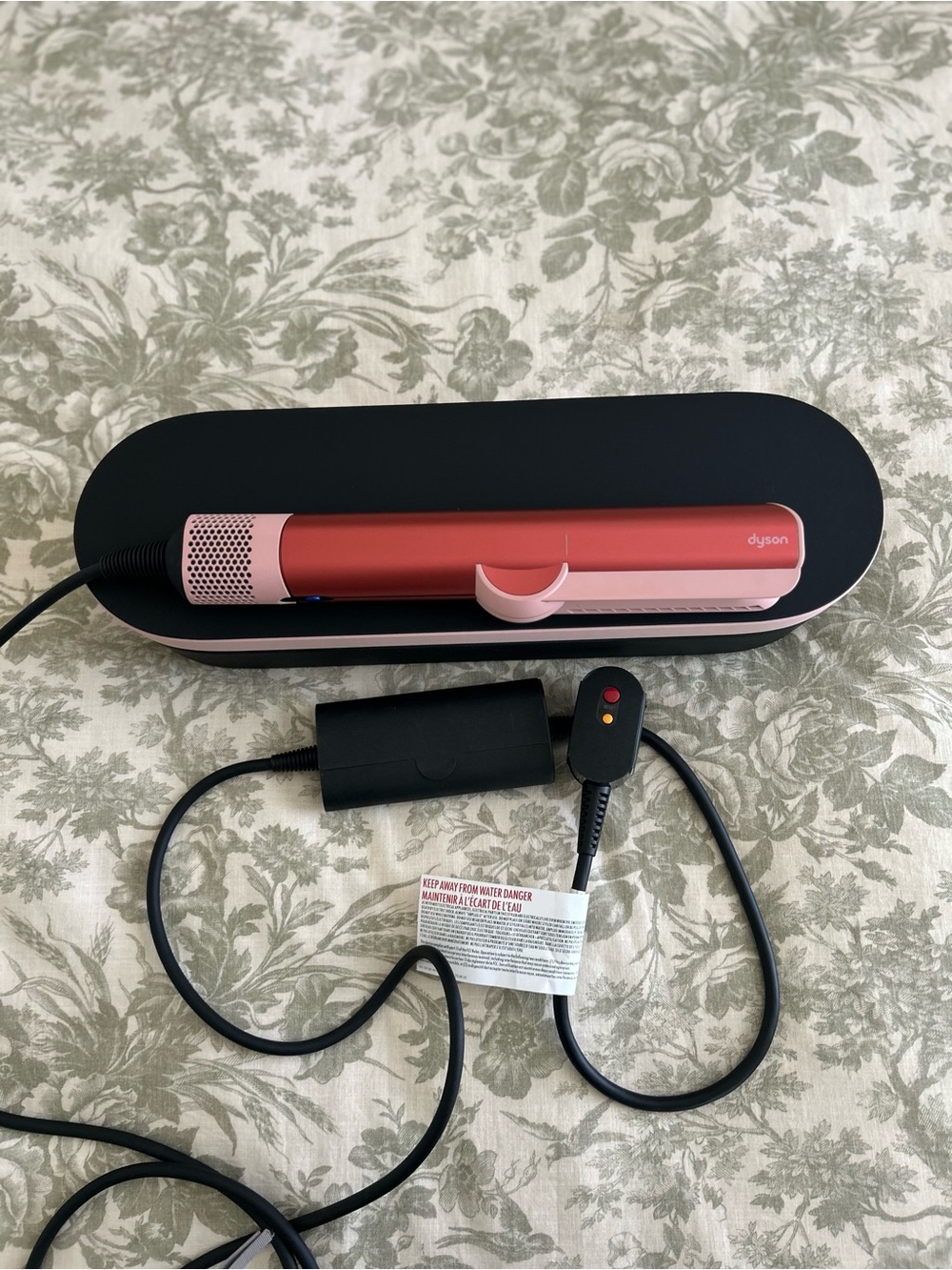 Dyson Airstrait Straightener – Strawberry Bronze/Blush Pink Special Edition